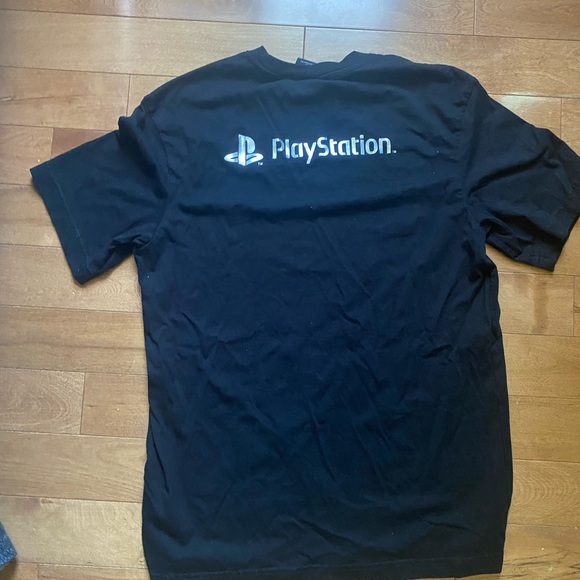 OFFICIAL PLAYSTATION x H&M BLACK T-SHIRT - Picture 2 of 2